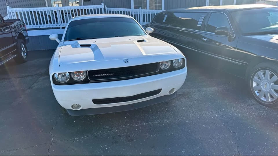 2010 Dodge Challenger 3rd Gen - Image 10 of 10