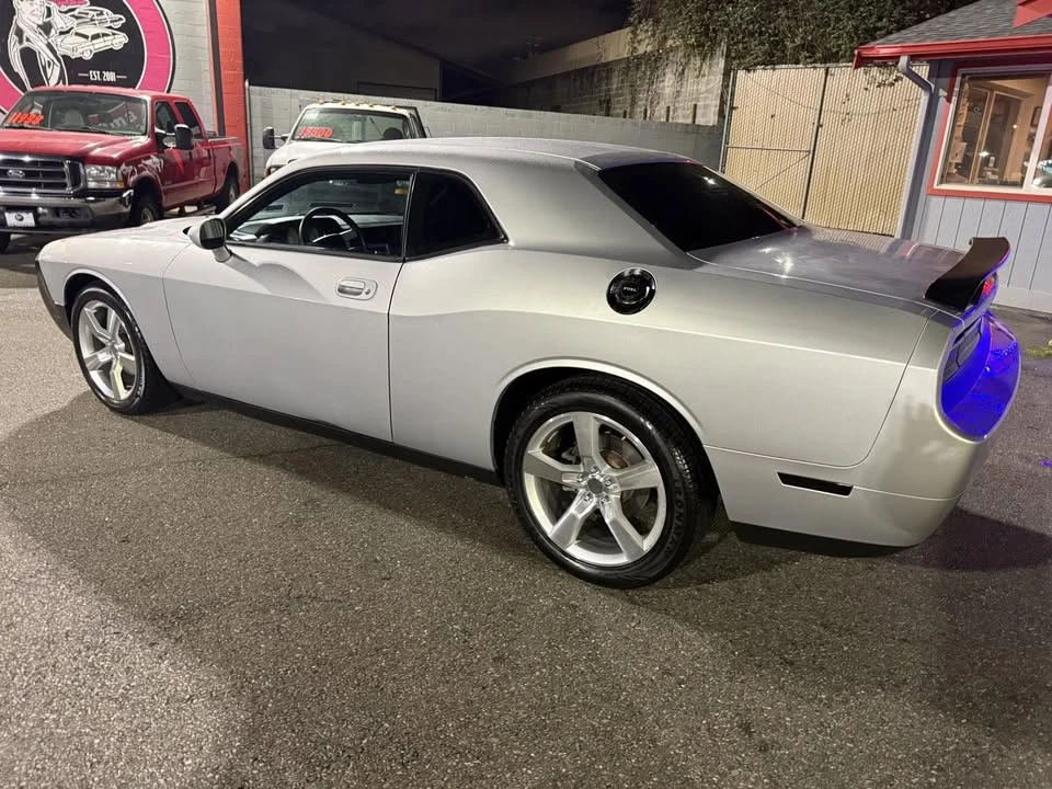 2010 Dodge Challenger 3rd Gen - Image 10 of 14