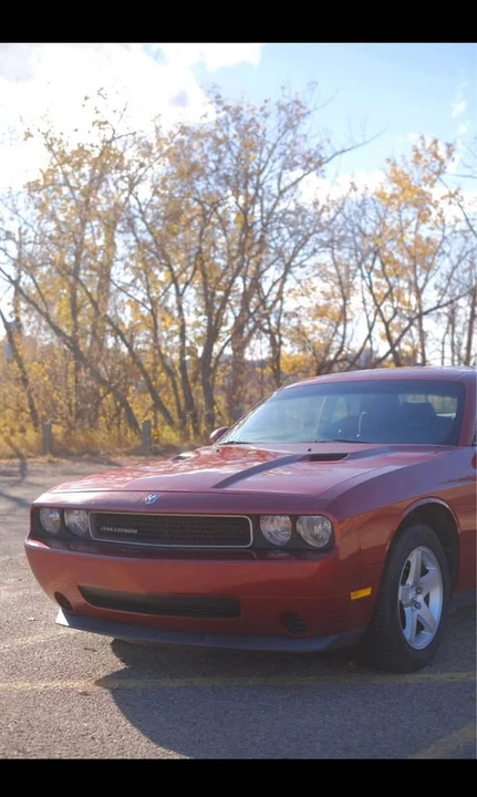 2010 Dodge Challenger 3rd Gen - Image 2 of 15