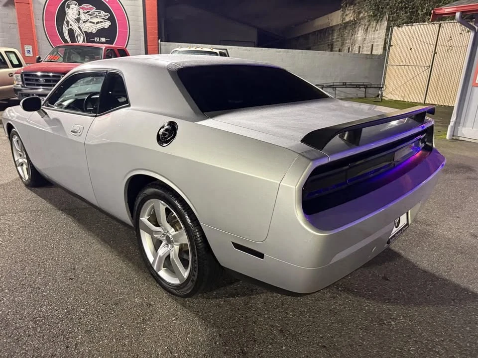 2010 Dodge Challenger 3rd Gen - Image 9 of 14
