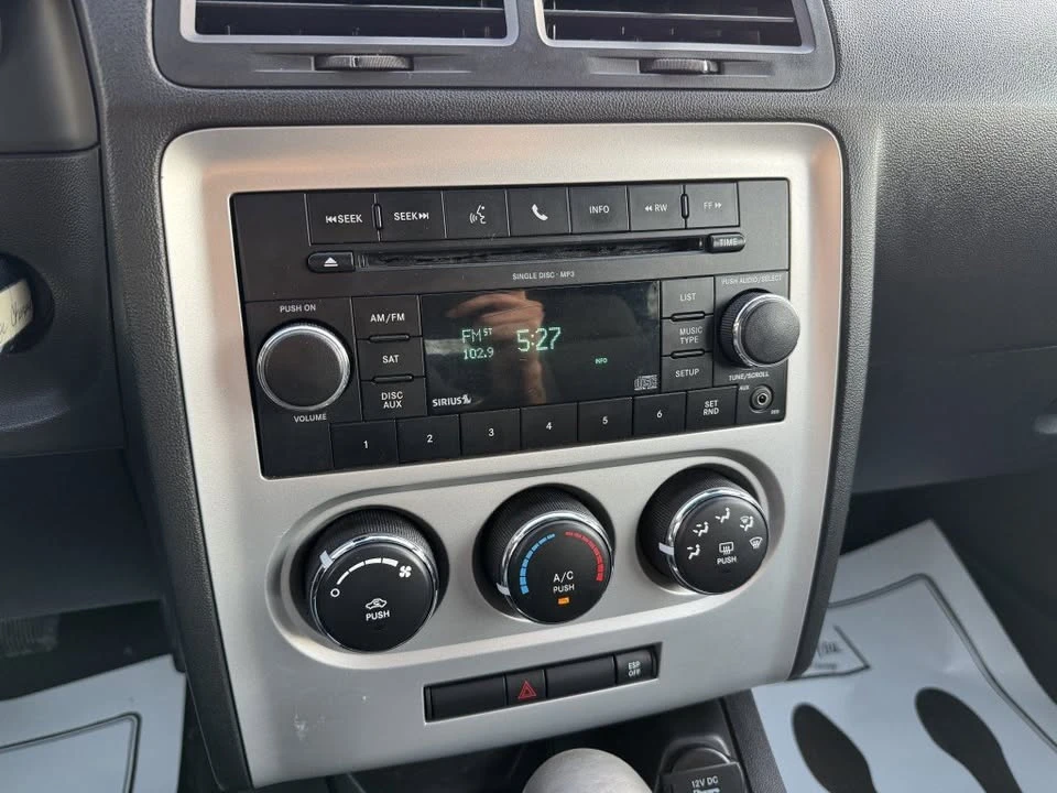 2010 Dodge Challenger 3rd Gen - Image 18 of 20