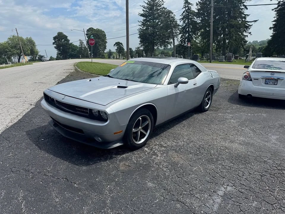 2010 Dodge Challenger 3rd Gen - Image 2 of 12