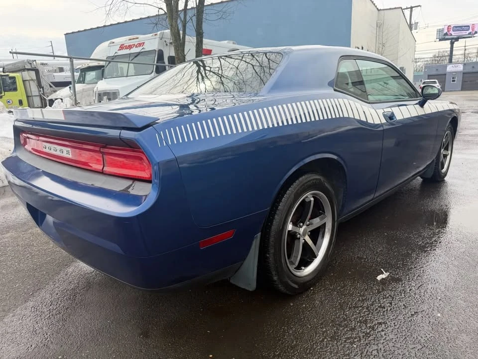 2010 Dodge Challenger 3rd Gen - Image 5 of 20