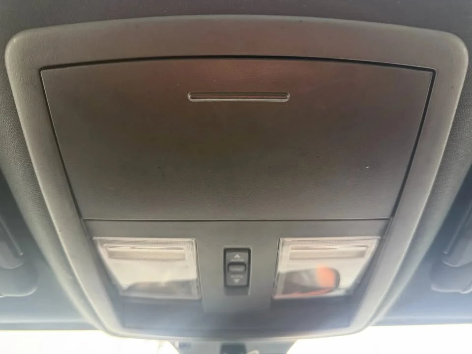 2010 Dodge Challenger 3rd Gen - Image 19 of 20