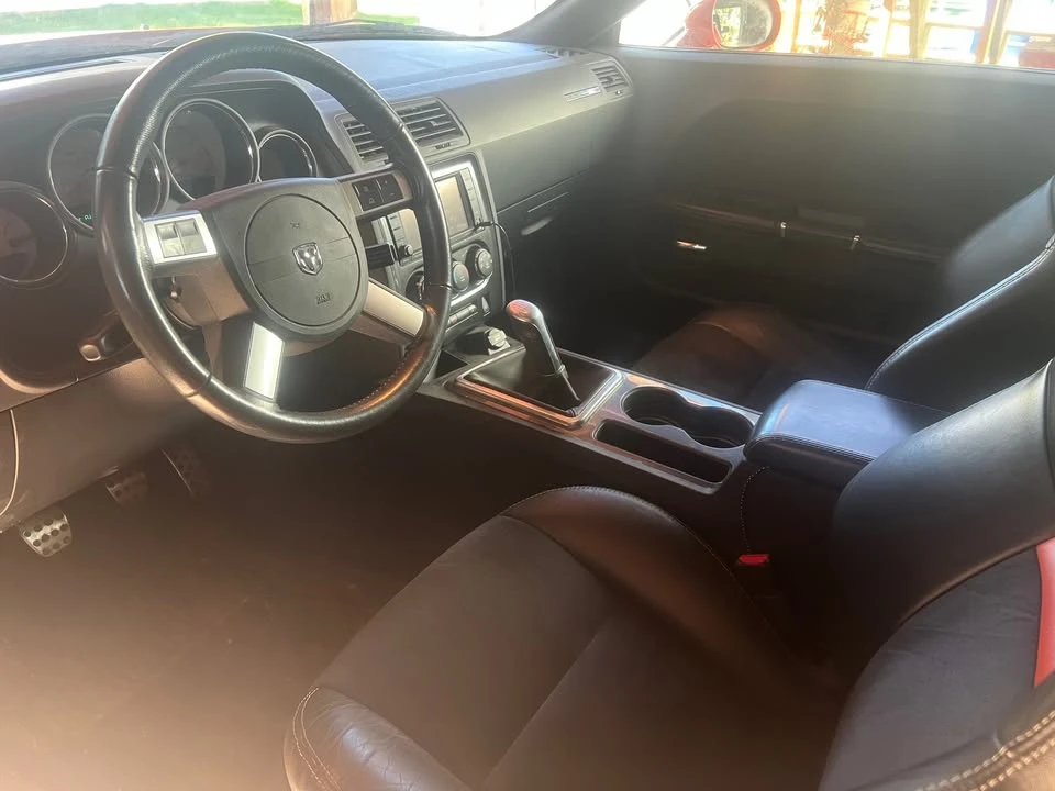 2010 Dodge Challenger 3rd Gen - Image 15 of 15