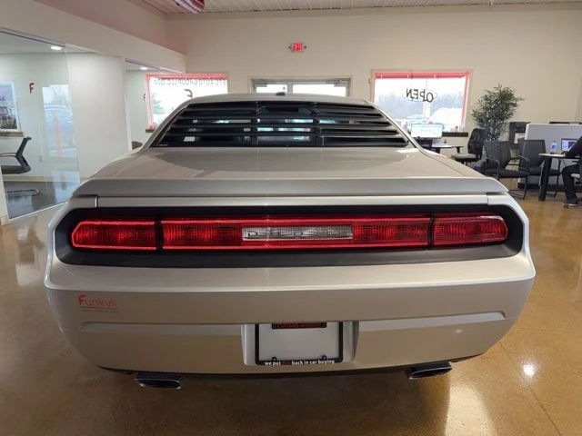 2010 Dodge Challenger 3rd Gen - Image 6 of 17