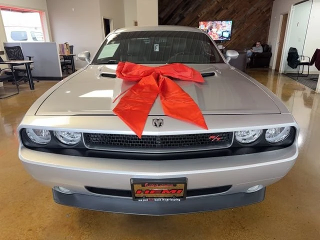 2010 Dodge Challenger 3rd Gen - Image 2 of 17
