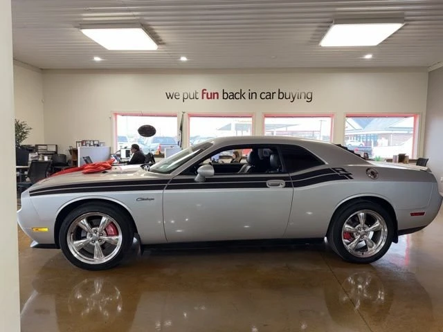 2010 Dodge Challenger 3rd Gen - Image 4 of 17
