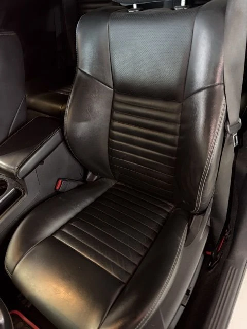 2010 Dodge Challenger 3rd Gen - Image 7 of 17