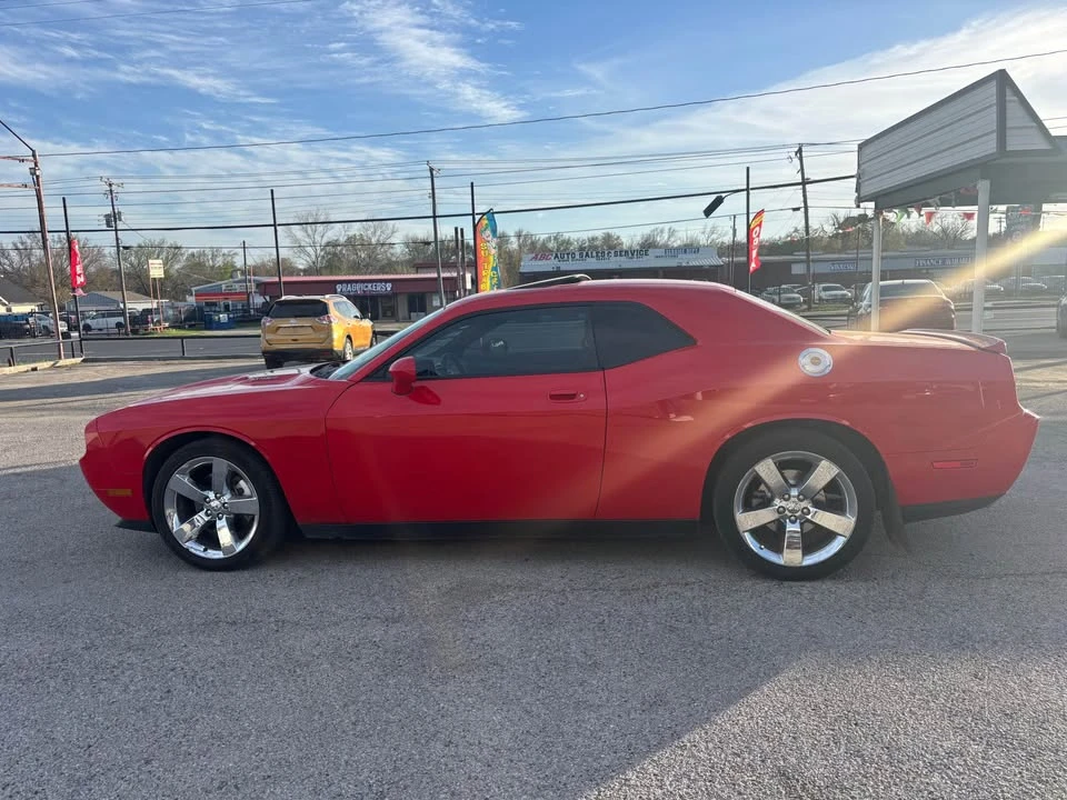 2010 Dodge Challenger 3rd Gen - Image 5 of 8