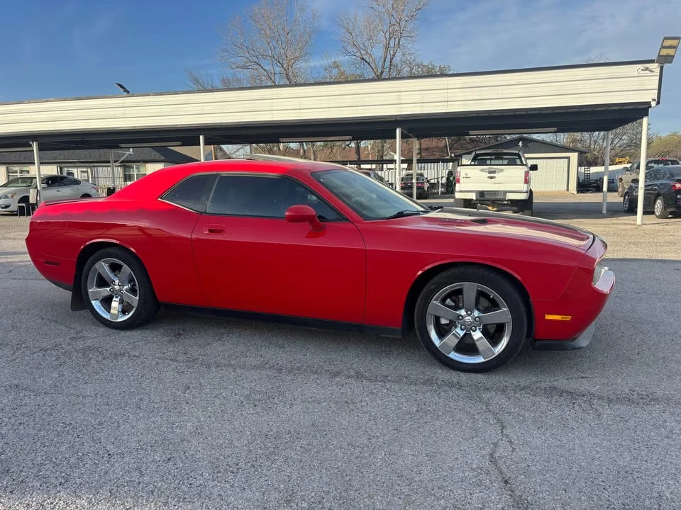 2010 Dodge Challenger 3rd Gen - Image 6 of 8