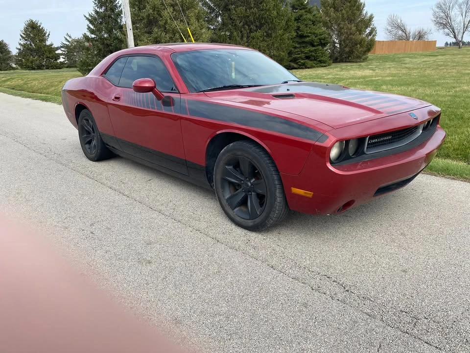 2010 Dodge Challenger 3rd Gen - Image 4 of 7