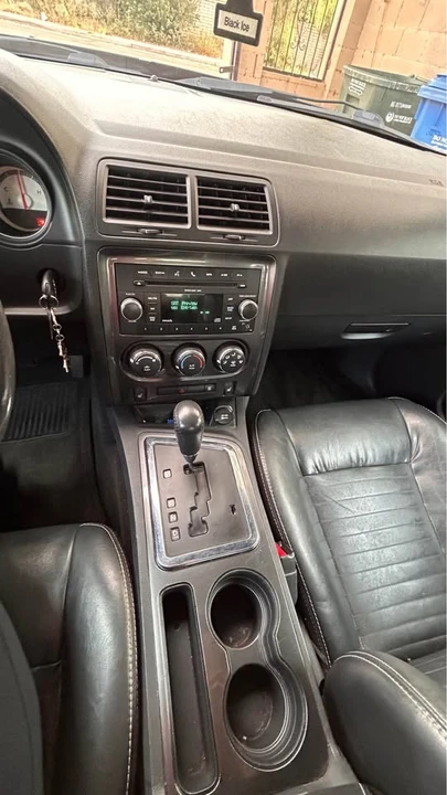 2010 Dodge Challenger 3rd Gen - Image 10 of 14
