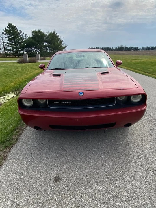 2010 Dodge Challenger 3rd Gen - Image 2 of 7