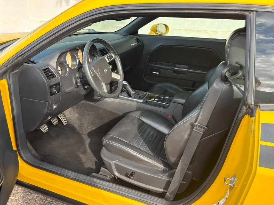 2010 Dodge Challenger 3rd Gen - Image 14 of 20