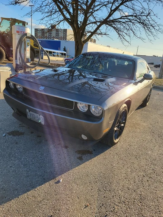 2010 Dodge Challenger 3rd Gen - Image 2 of 12