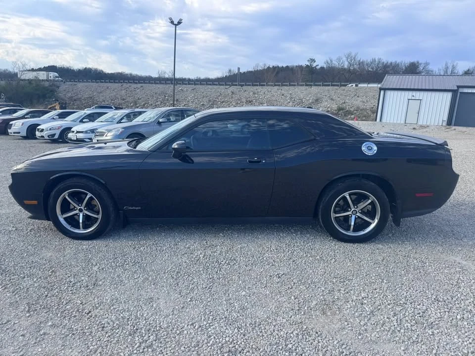 2010 Dodge Challenger - Image 2 of 12