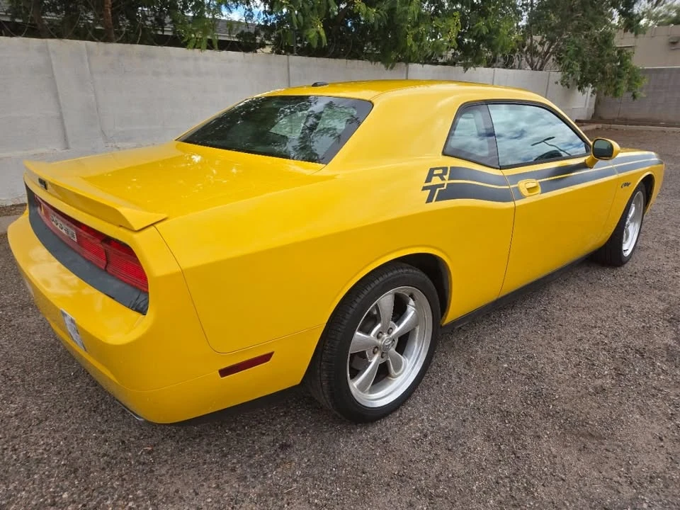 2010 Dodge Challenger 3rd Gen - Image 8 of 20