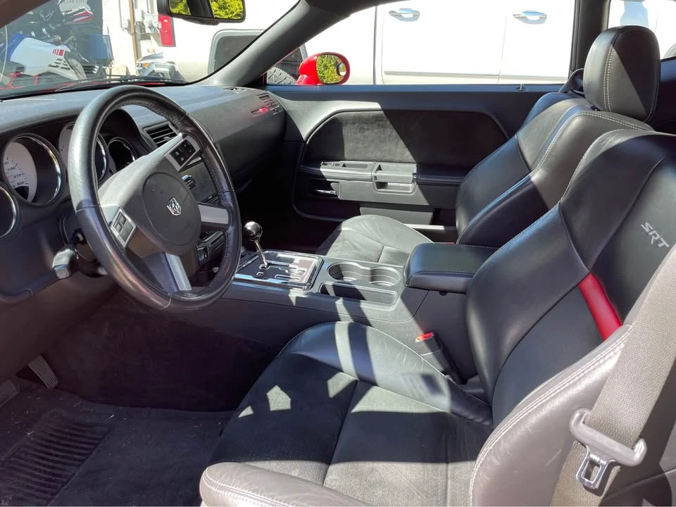 2010 Dodge Challenger 3rd Gen - Image 6 of 7