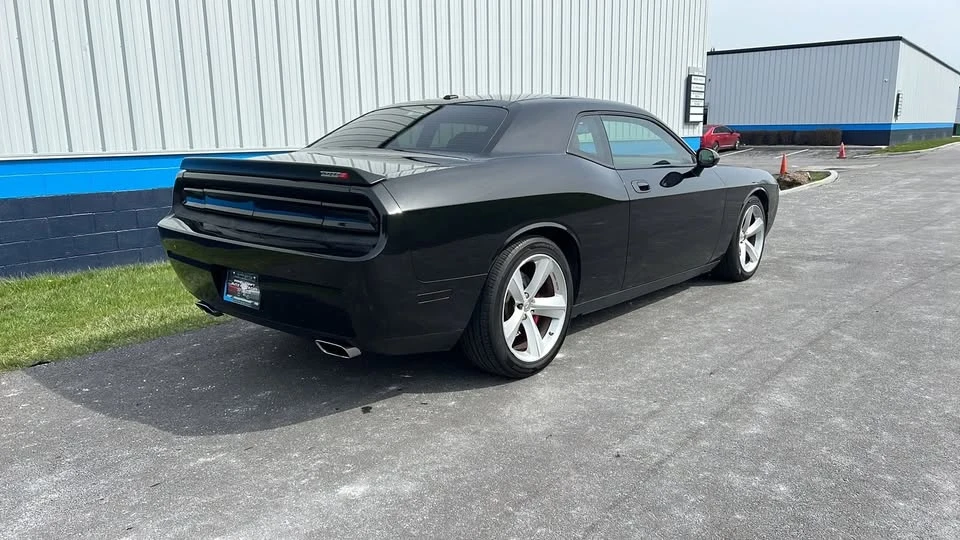 2010 Dodge Challenger 3rd Gen - Image 5 of 20