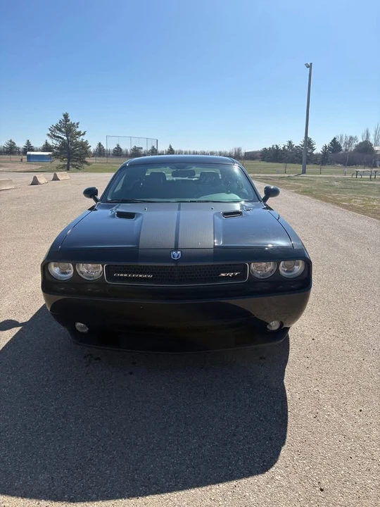 2010 Dodge Challenger 3rd Gen - Image 5 of 8