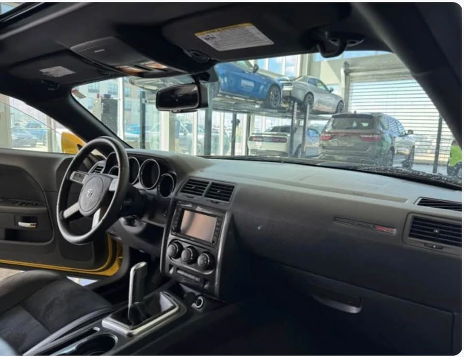 2010 Dodge Challenger 3rd Gen - Image 20 of 20