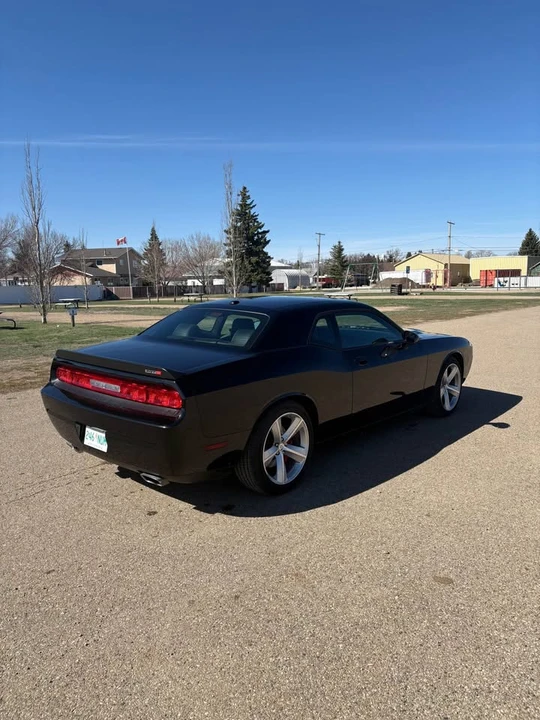 2010 Dodge Challenger 3rd Gen - Image 7 of 8