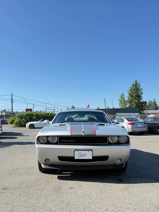2010 Dodge Challenger 3rd Gen - Image 2 of 9