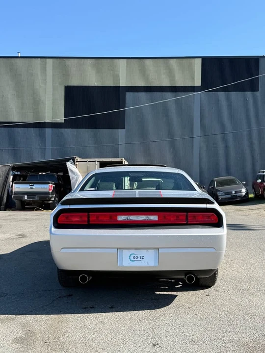 2010 Dodge Challenger 3rd Gen - Image 5 of 9