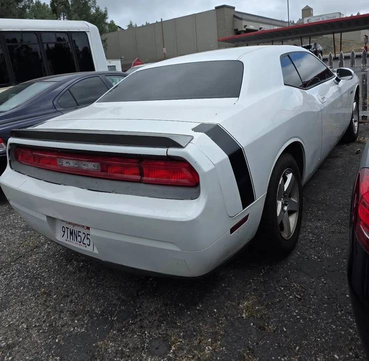 2010 Dodge Challenger 3rd Gen - Image 4 of 4