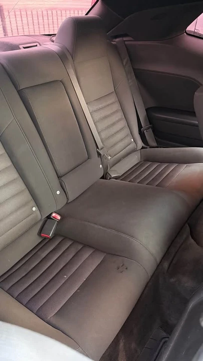 2010 Dodge Challenger 3rd Gen - Image 9 of 10