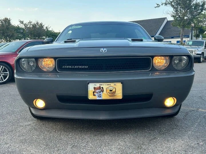 2010 Dodge Challenger 3rd Gen - Image 2 of 20