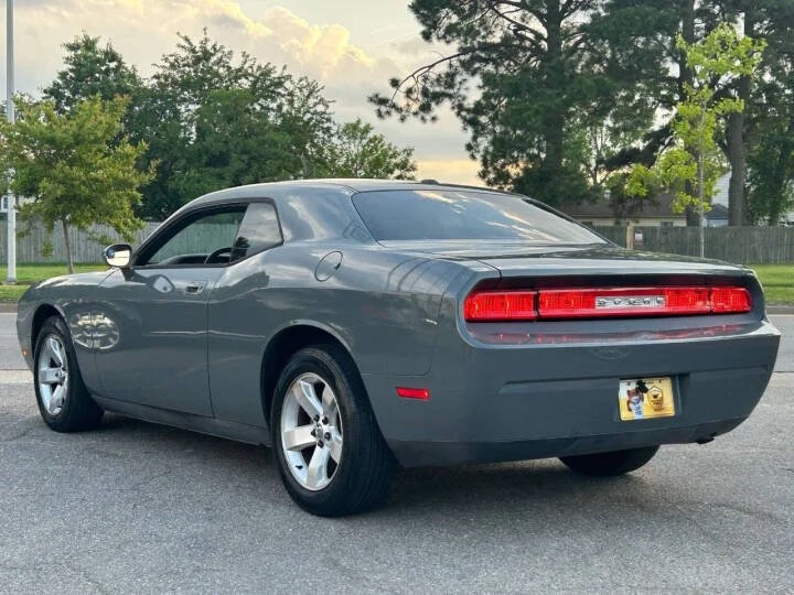 2010 Dodge Challenger 3rd Gen - Image 6 of 20