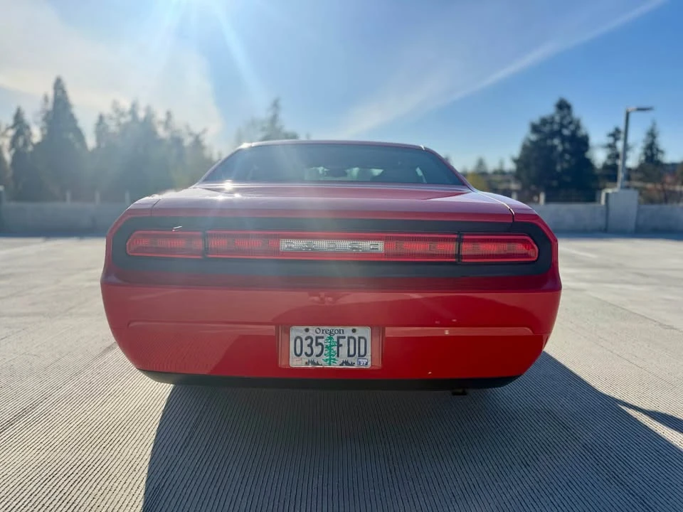 2010 Dodge Challenger 3rd Gen - Image 4 of 11