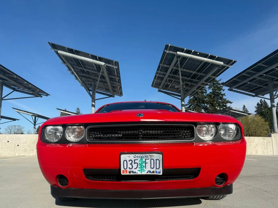 2010 Dodge Challenger 3rd Gen - Image 8 of 11