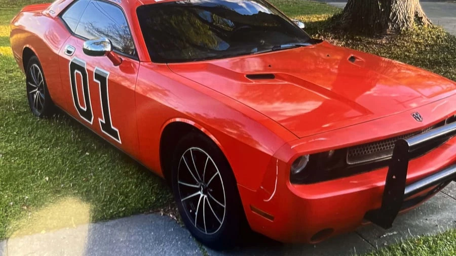 2010 Dodge Challenger 3rd Gen - Image 4 of 27