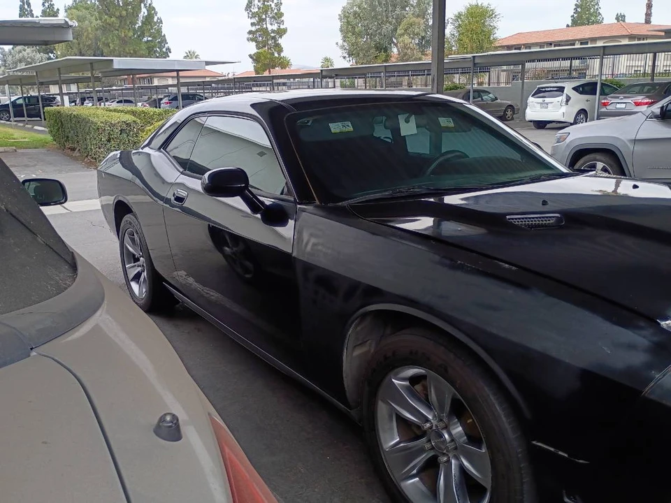 2010 Dodge Challenger 3rd Gen - Image 12 of 15