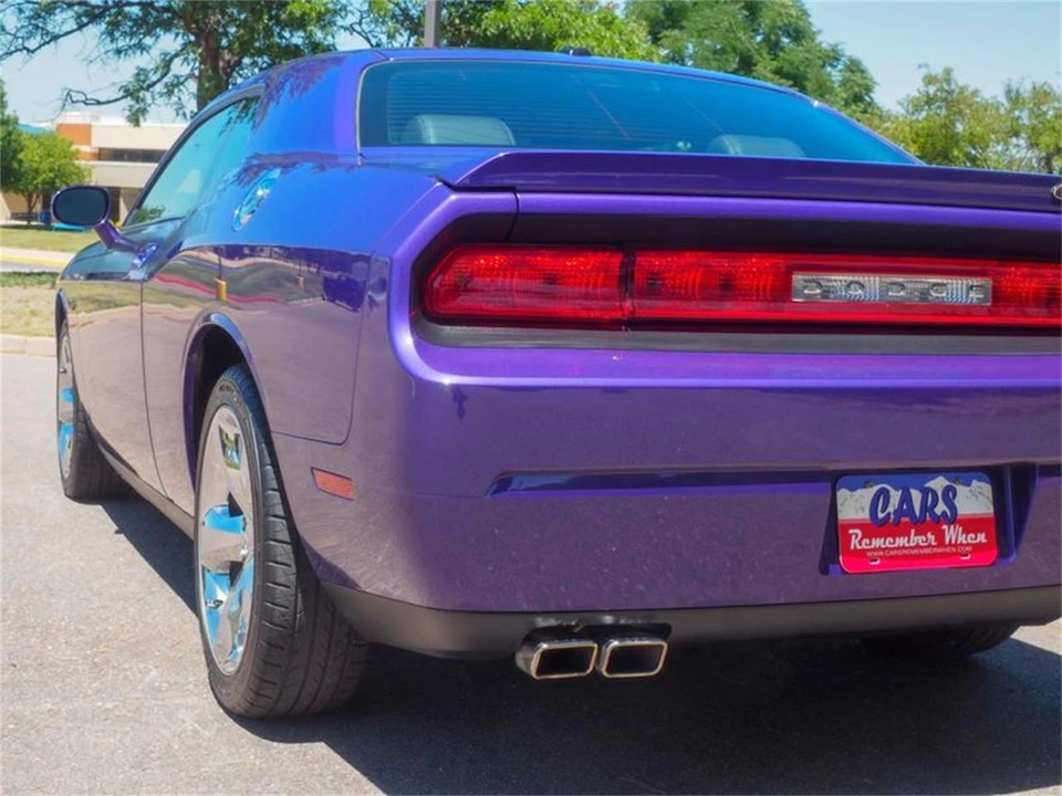 2010 Dodge Challenger 3rd Gen - Image 16 of 31