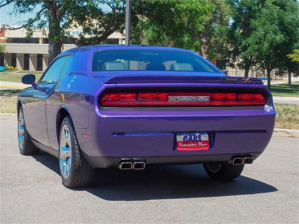 2010 Dodge Challenger 3rd Gen - Image 8 of 31