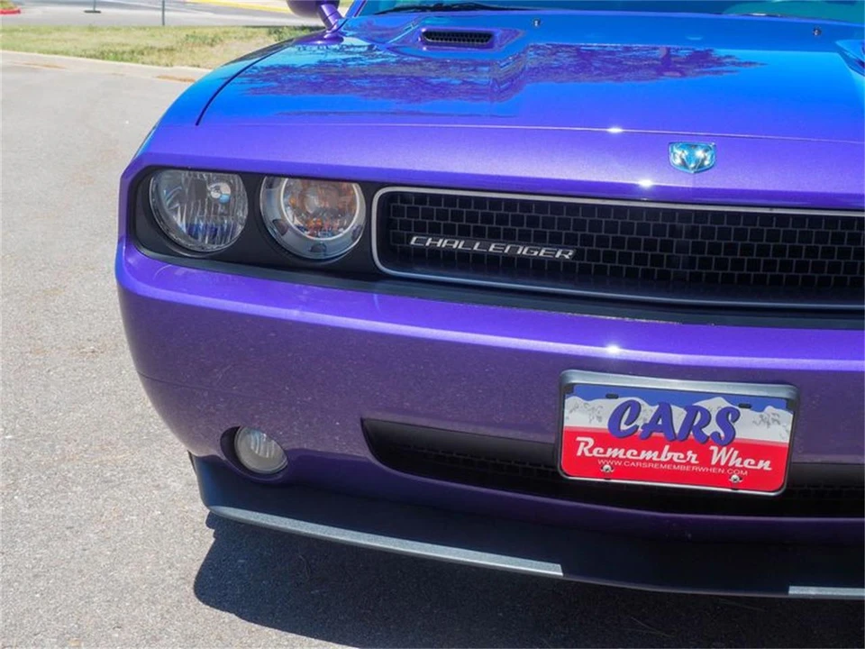 2010 Dodge Challenger 3rd Gen - Image 17 of 31
