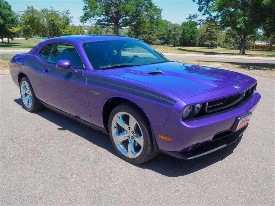 2010 Dodge Challenger 3rd Gen - Image 27 of 31