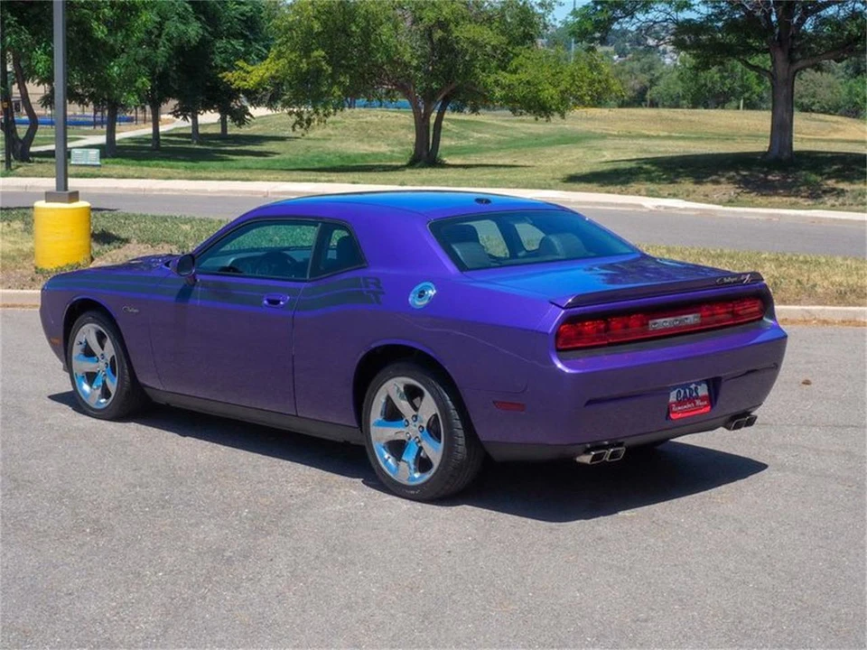 2010 Dodge Challenger 3rd Gen - Image 6 of 31