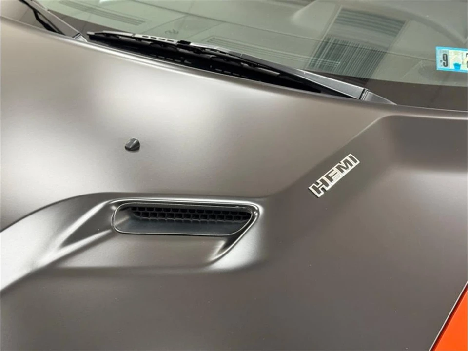 2010 Dodge Challenger 3rd Gen - Image 13 of 31