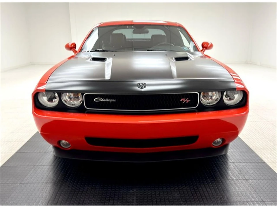 2010 Dodge Challenger 3rd Gen - Image 8 of 31