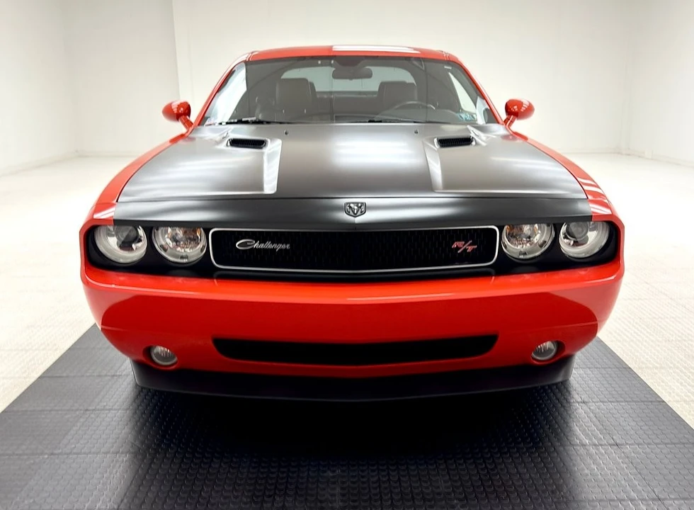 2010 Dodge Challenger - Image 8 of 31