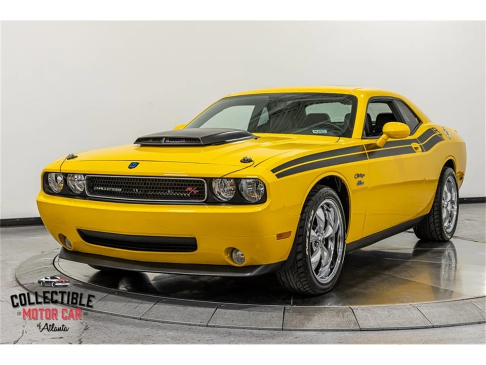 2010 Dodge Challenger 3rd Gen - Image 24 of 31