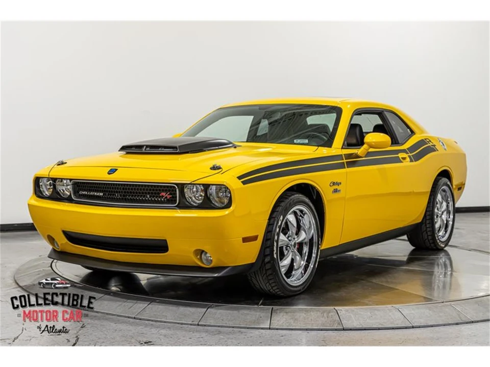 2010 Dodge Challenger 3rd Gen - Image 5 of 31