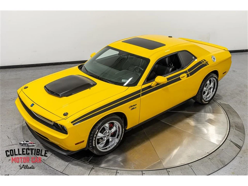 2010 Dodge Challenger 3rd Gen - Image 27 of 31