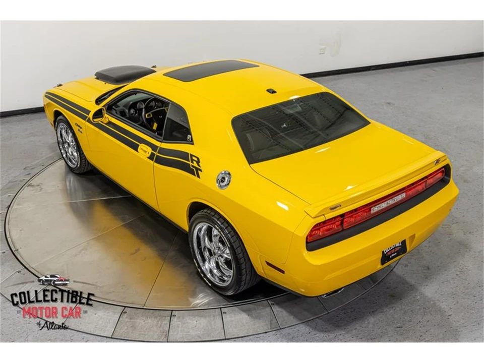 2010 Dodge Challenger 3rd Gen - Image 28 of 31