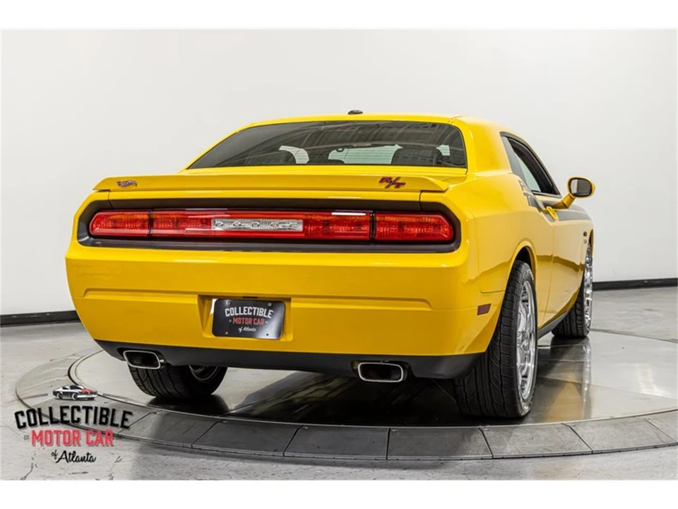 2010 Dodge Challenger 3rd Gen - Image 13 of 31